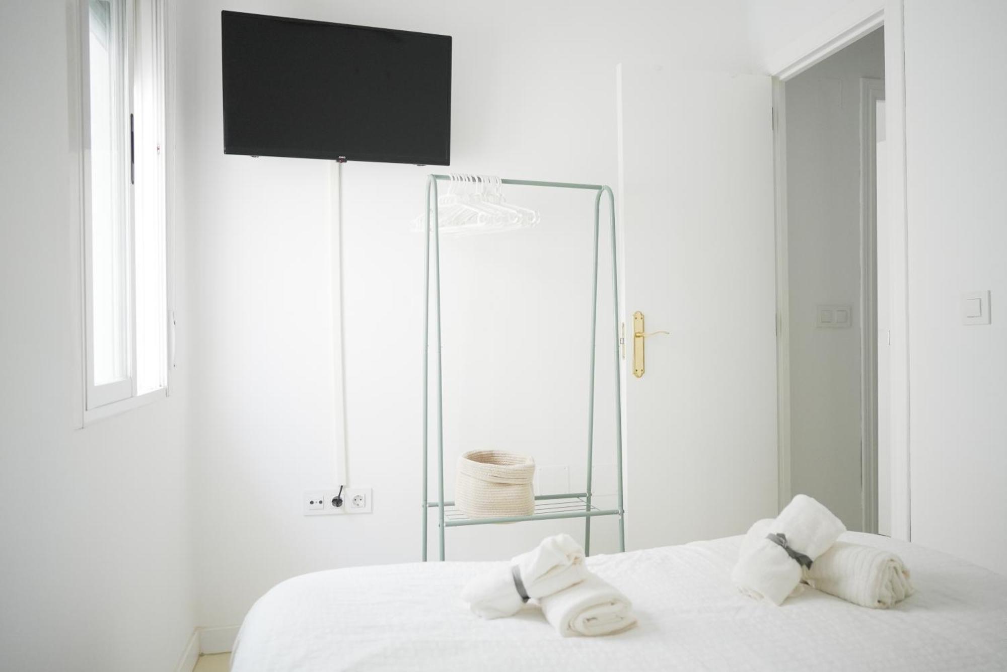Apartamento Centrico La Merced - Free Parking & Free Gym Malaga Exterior photo